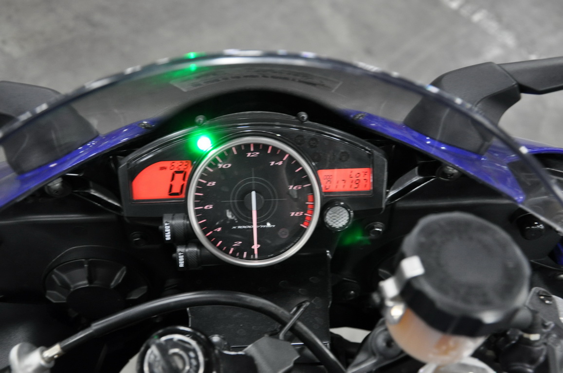 Купить мотоцикл Yamaha YZF-R6 2007 фото 11